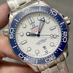 Omega Seamaster Diver 300M – White Dial / Blue Bezel