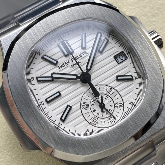 Patek Philippe Nautilus - Stainless Steel White Dial