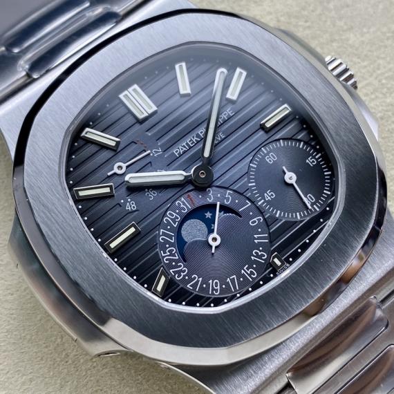 Patek Philippe Nautilus - Stainless Steel Blue Dial Moonphase